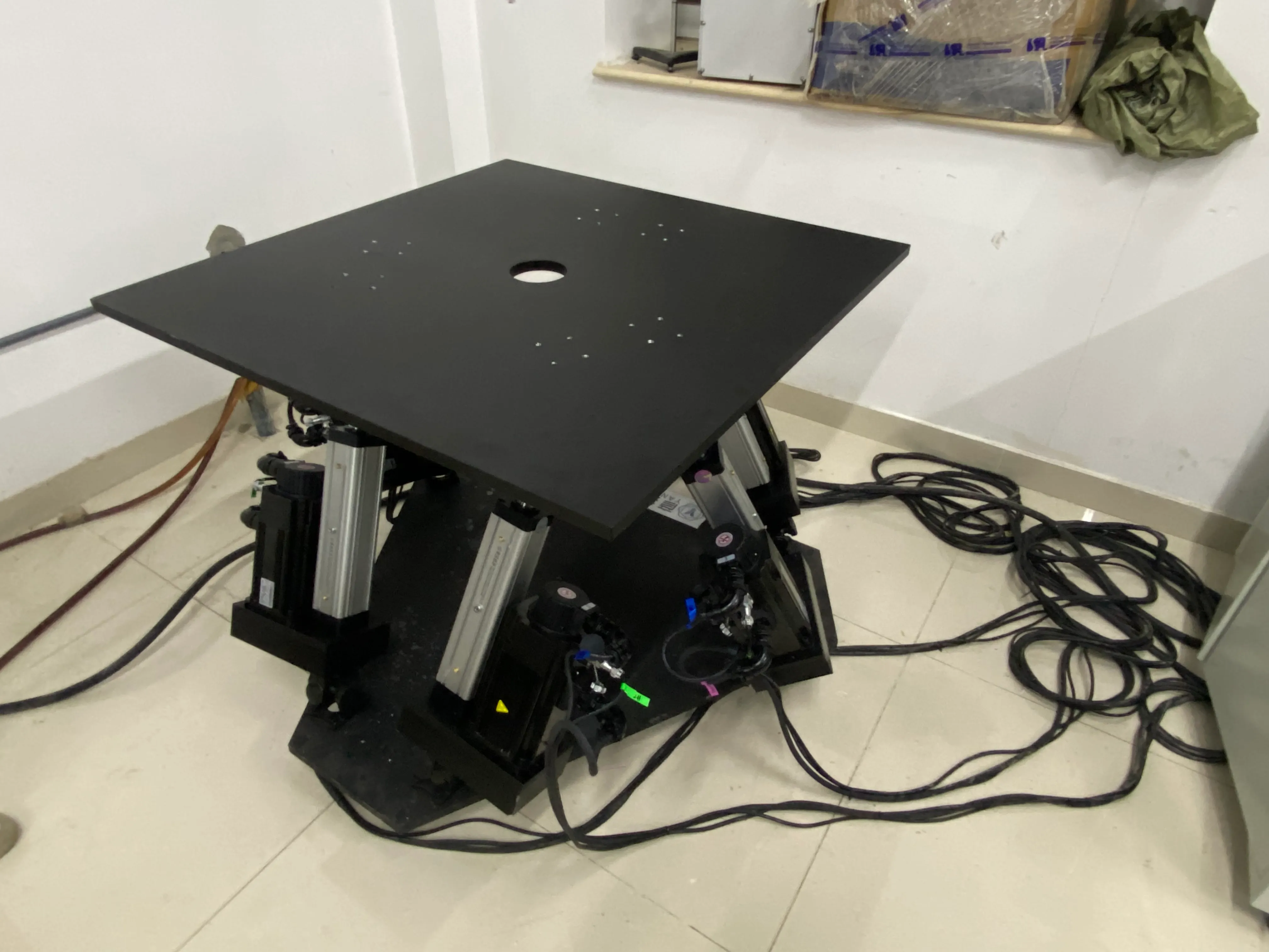河北工业大学 — 六自由度运动平台教学科研系统